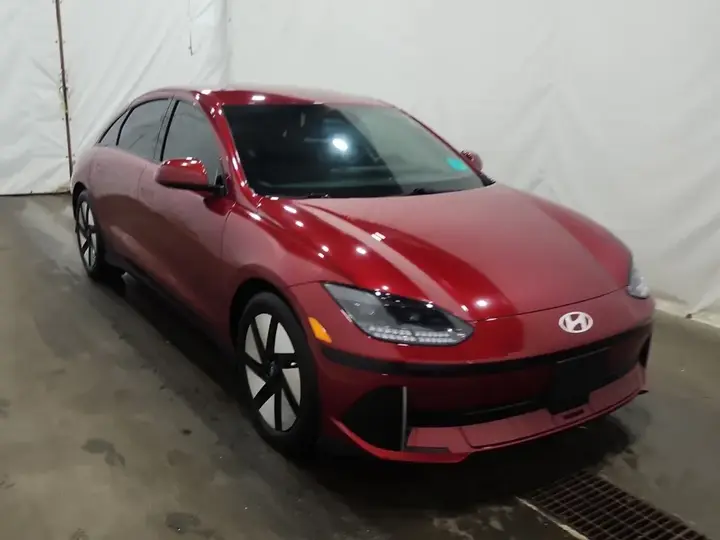 Hyundai Ioniq 6