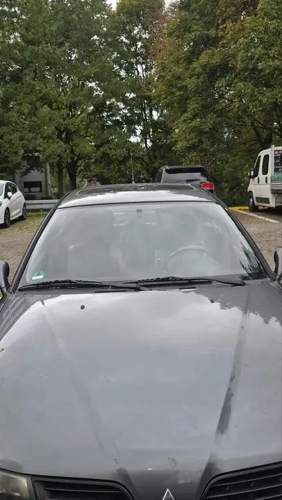 Mitsubishi Carisma