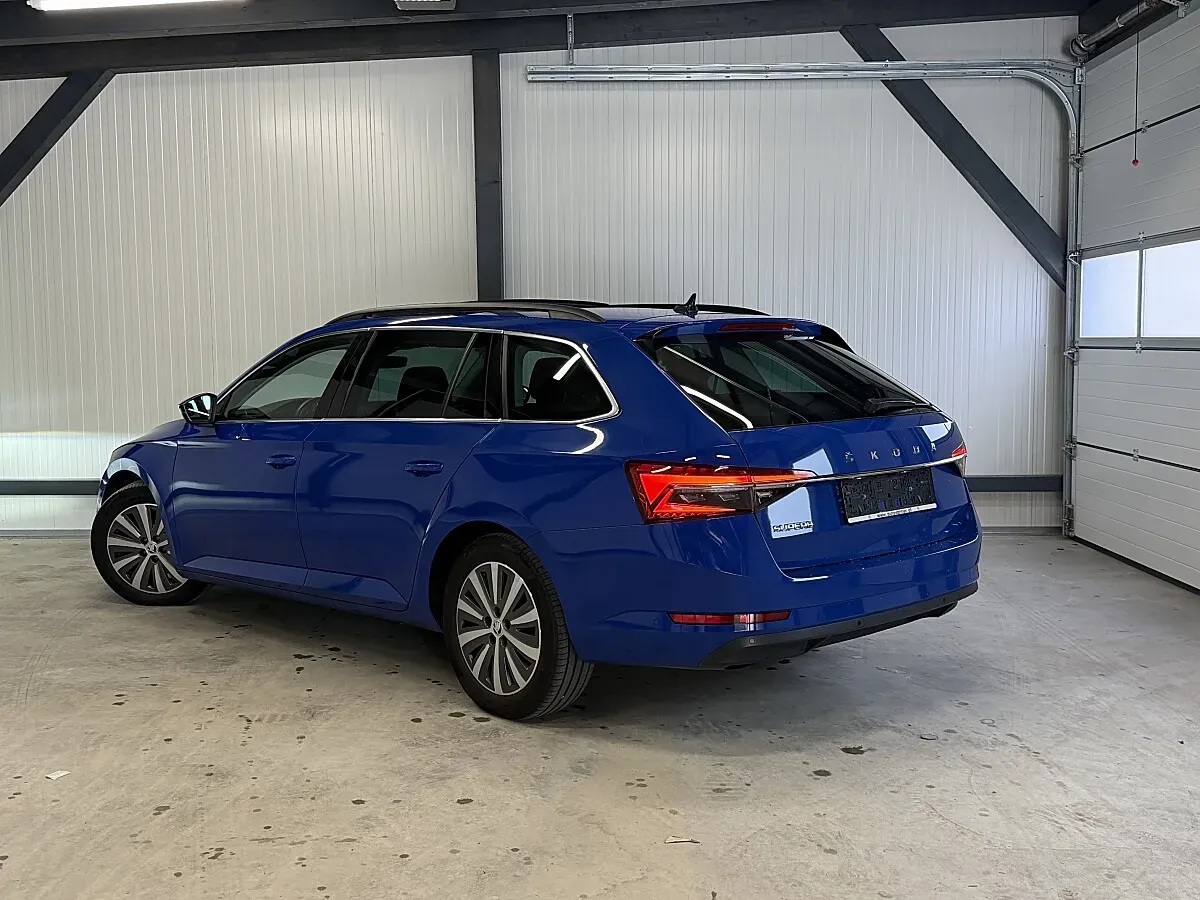 Skoda Superb 2022 photo 3