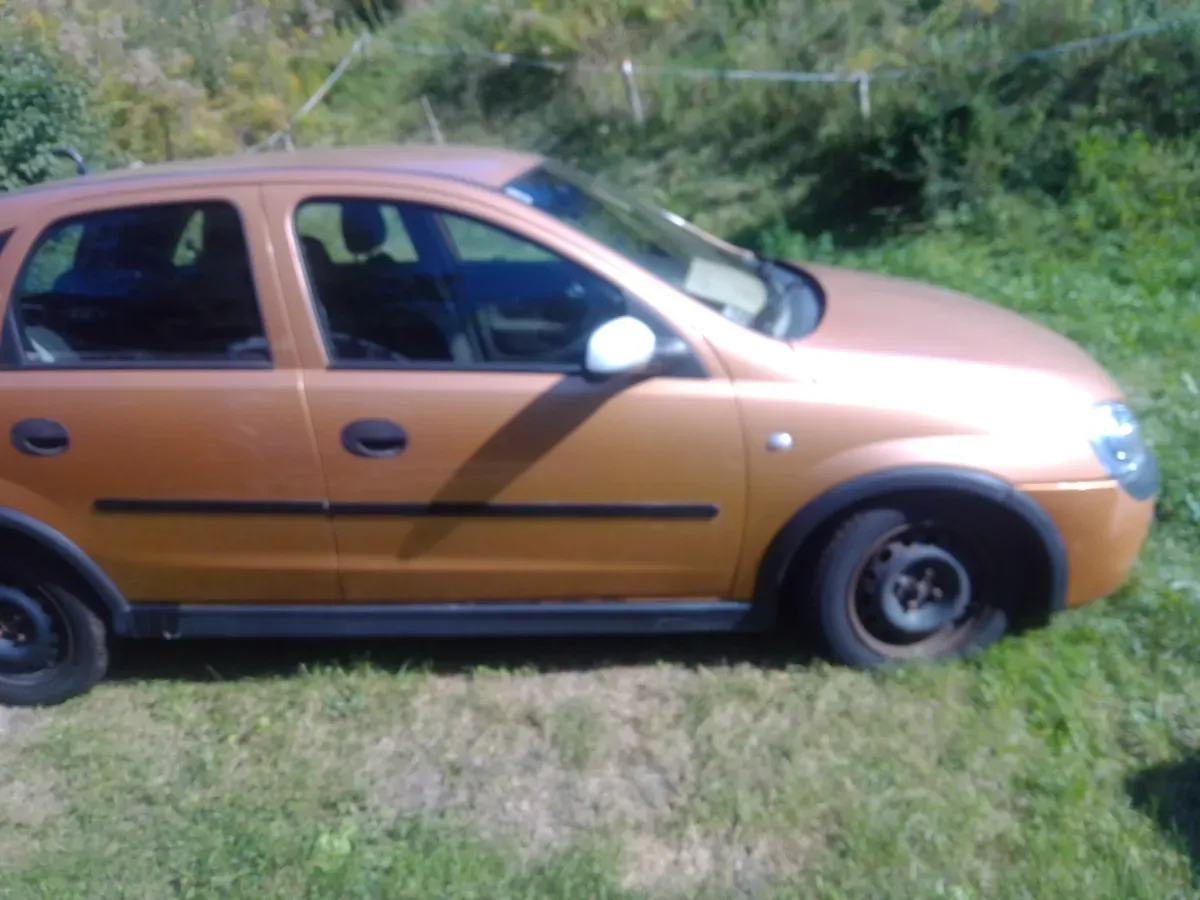Opel Corsa 2003 photo 2