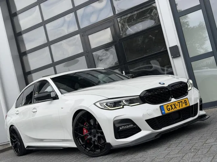 BMW 3-Serie 2019 photo 2
