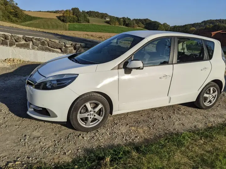 Renault Scenic 2014 photo 3