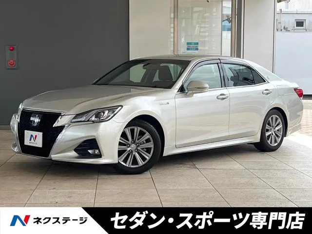 Toyota Crown Athlete Hybrid