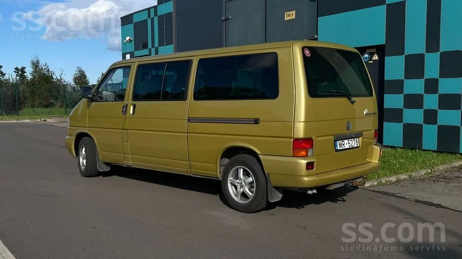 Volkswagen Caravelle 2002 photo 2