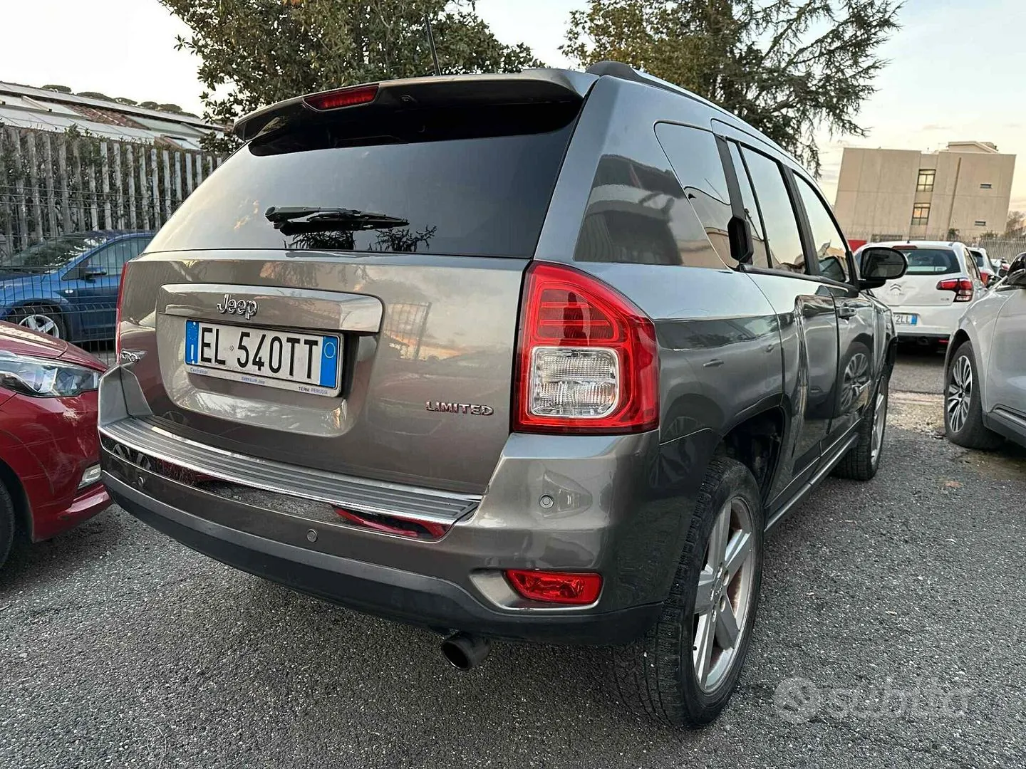 Jeep Compass 2012 photo 4