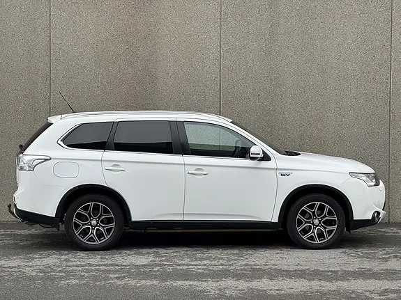 Mitsubishi Outlander 2015 photo 4