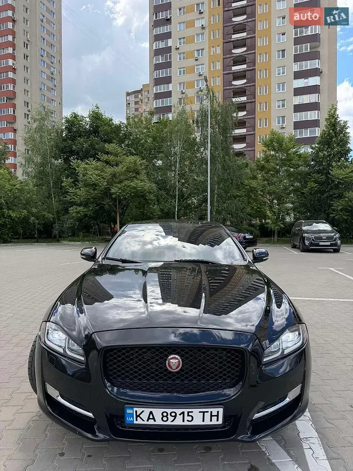 Jaguar Xj 2015 photo 2