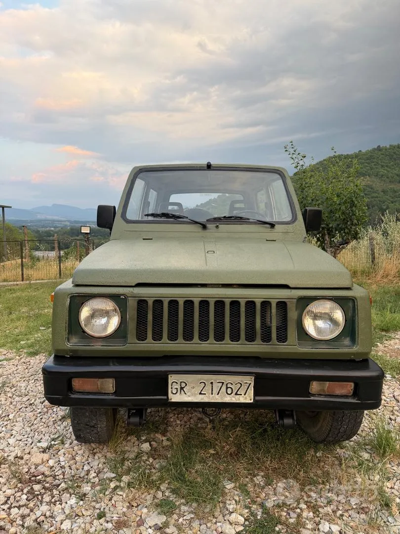 Suzuki Sj410