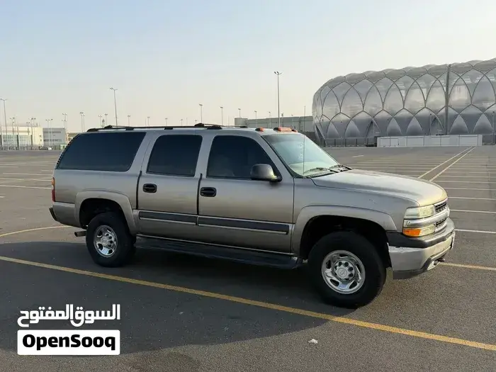 Chevrolet Suburban 2003 photo 2