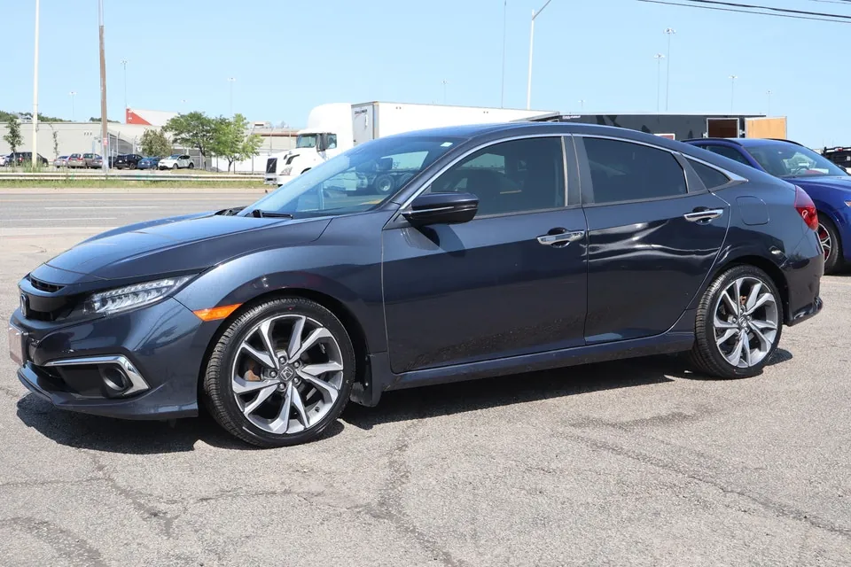 Honda Civic 2019 photo 3