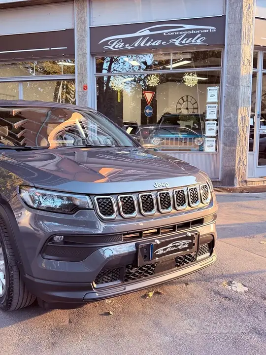 Jeep Renegade 2022 photo 2
