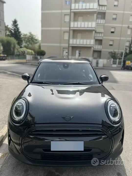 Mini Cooper 2023 photo 2