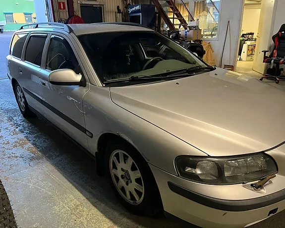 Volvo V70 2002 photo 3