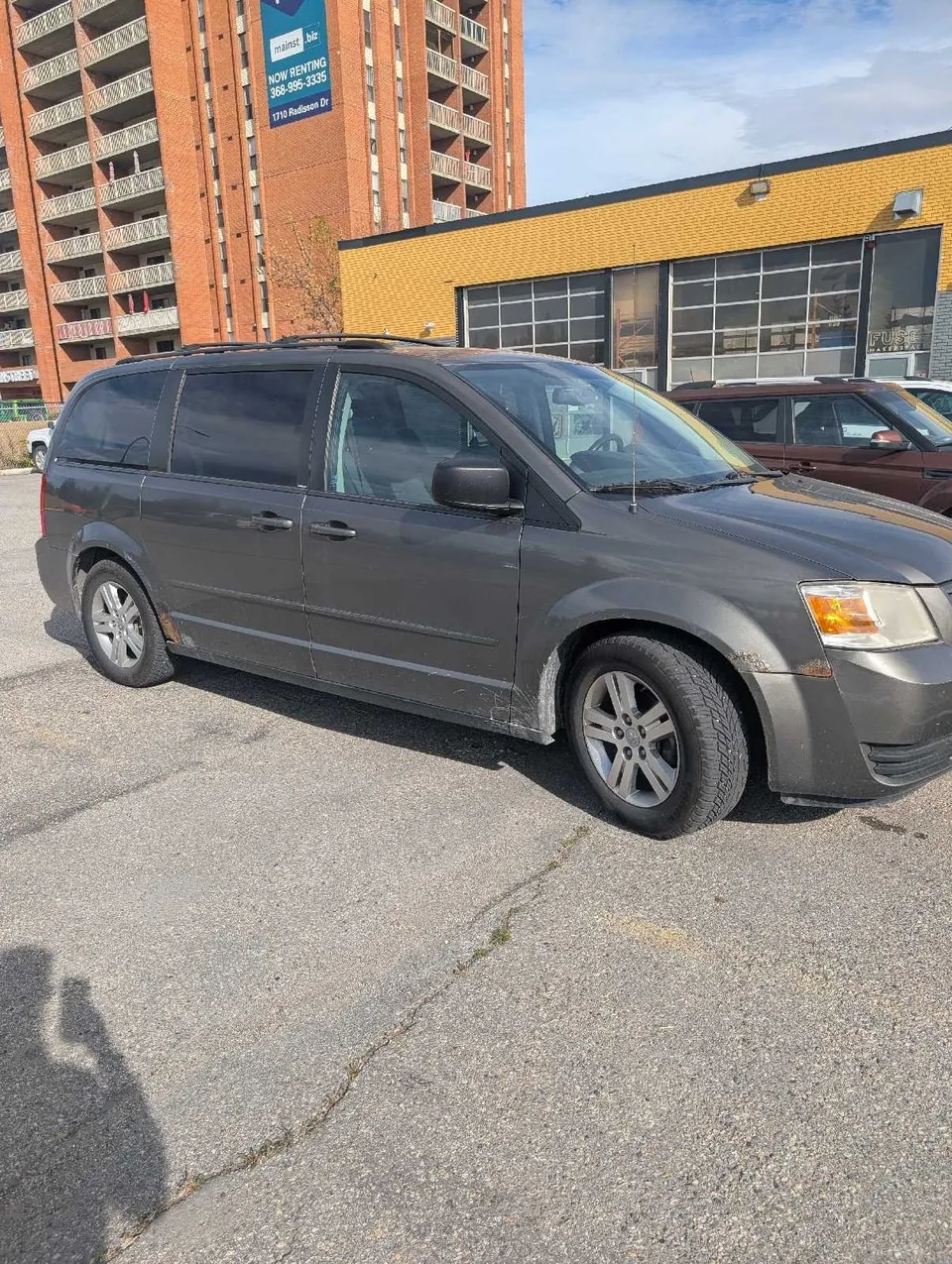 Dodge Grand Caravan 2010 photo 3