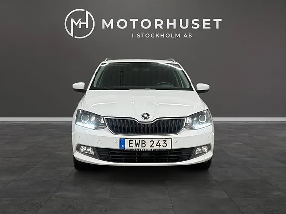 Skoda Fabia 2015 photo 2