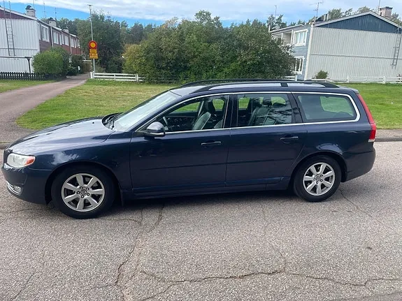 Volvo V70 2014 photo 3