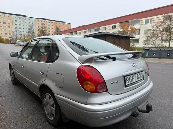 Toyota Corolla 2000 photo 3