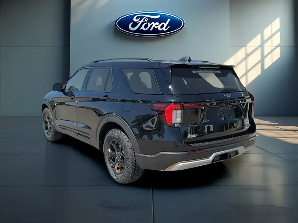 Ford Explorer 2026 photo 4