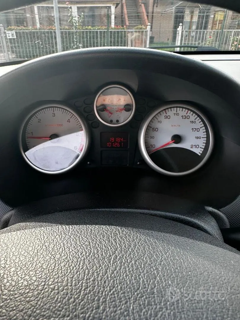 Peugeot 206 2009 photo 3