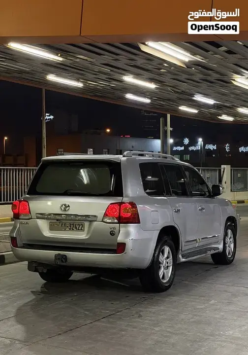 Toyota Land Cruiser 2012 photo 2