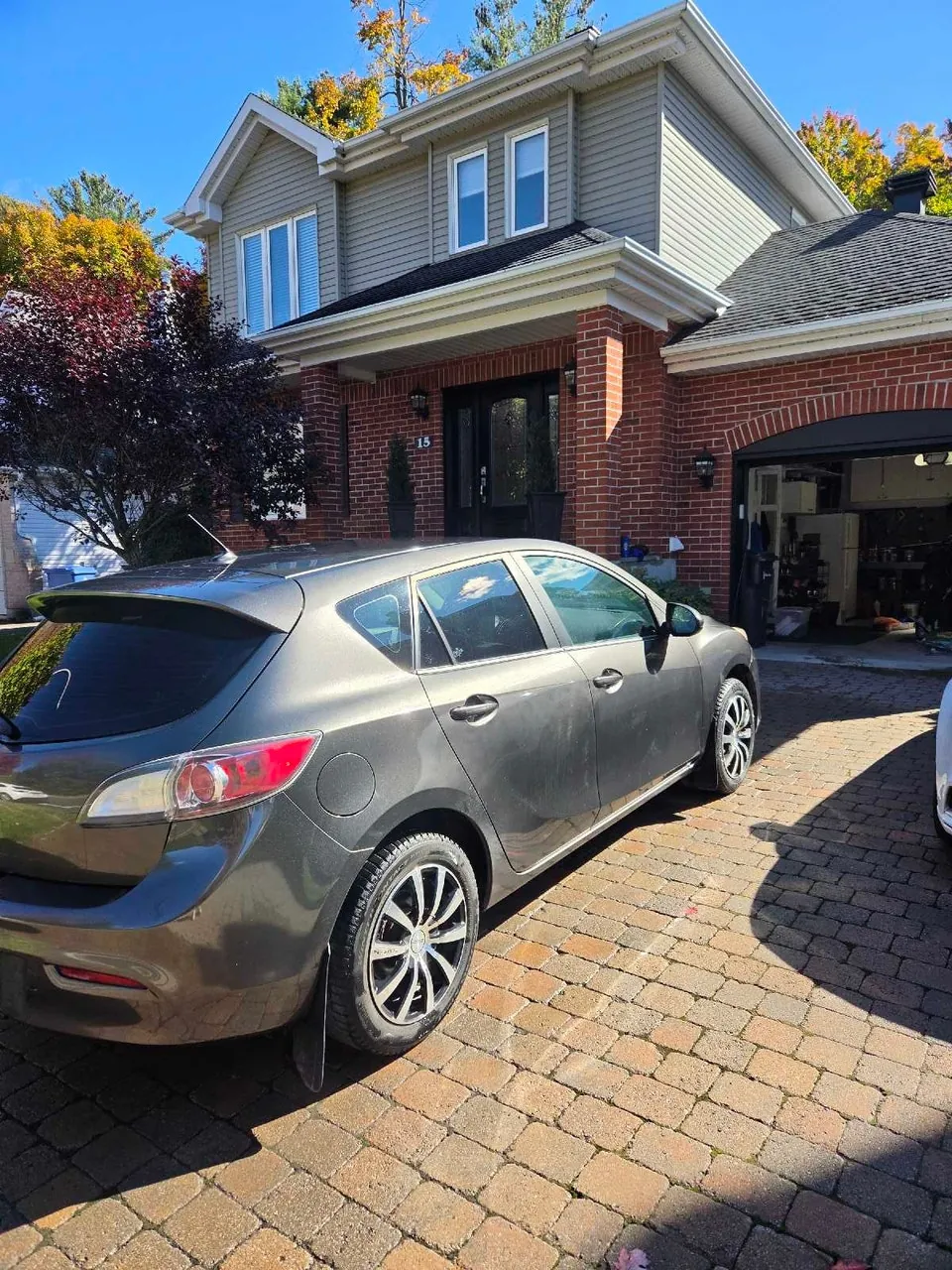 Mazda 3 2013 photo 3
