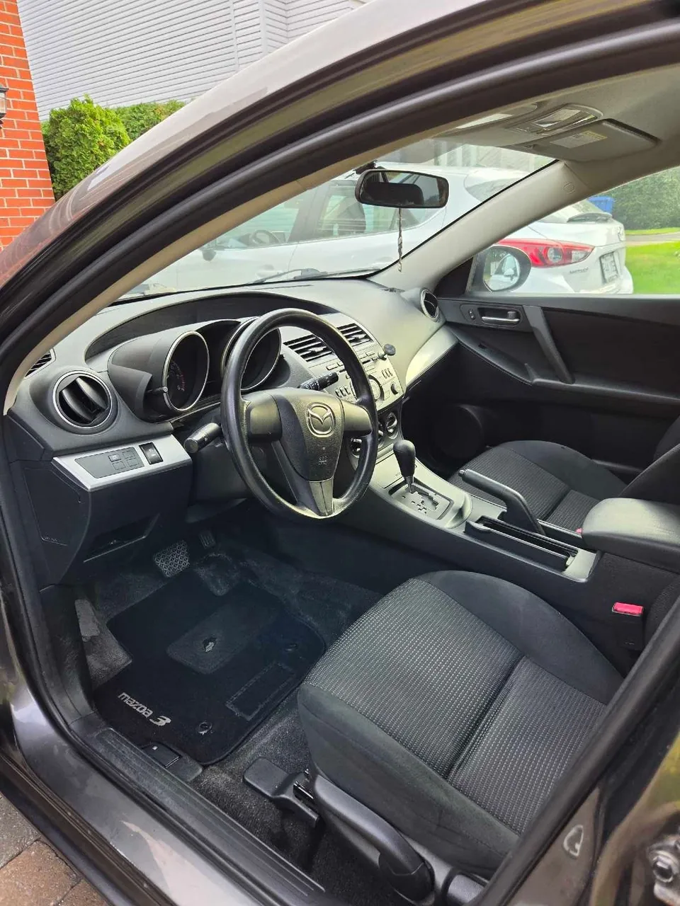Mazda 3 2013 photo 5