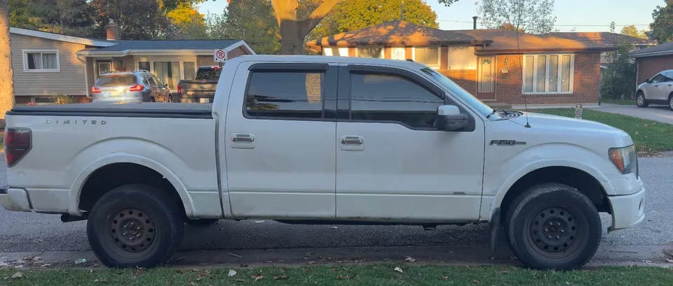 Ford F-150 2011 photo 2