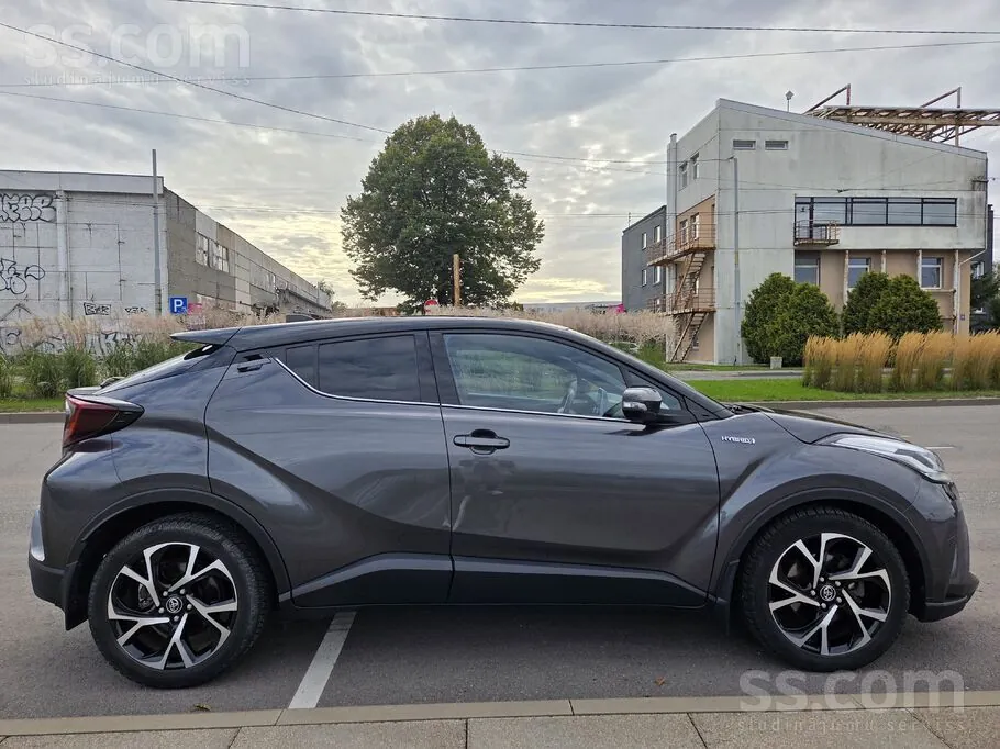 Toyota C-Hr 2022 photo 3