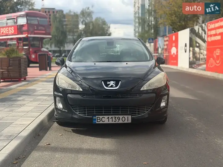 Peugeot 308 2010 photo 2