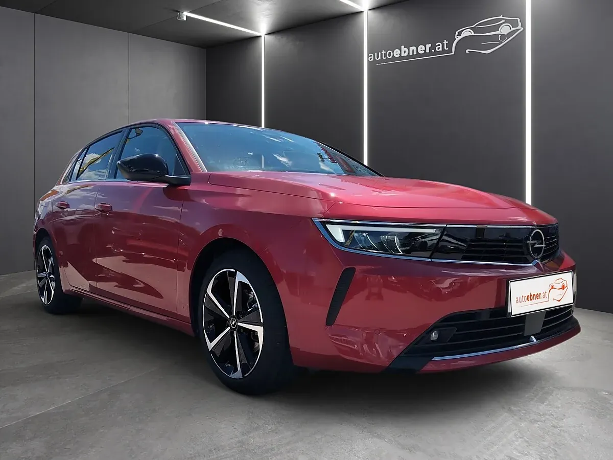 Opel Astra 2023 photo 3