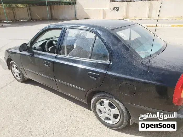 Hyundai Verna 2002 photo 2