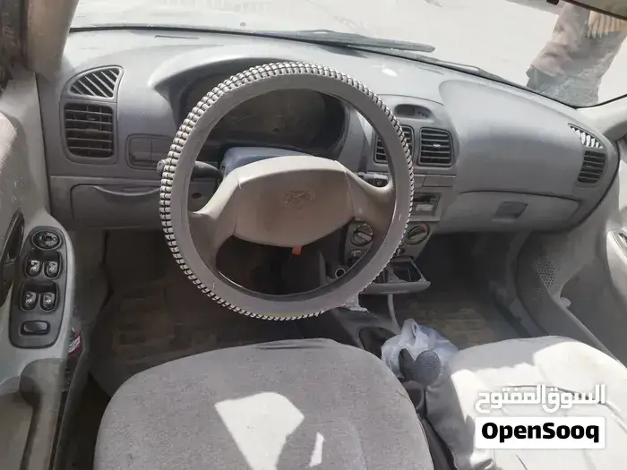 Hyundai Verna 2002 photo 4