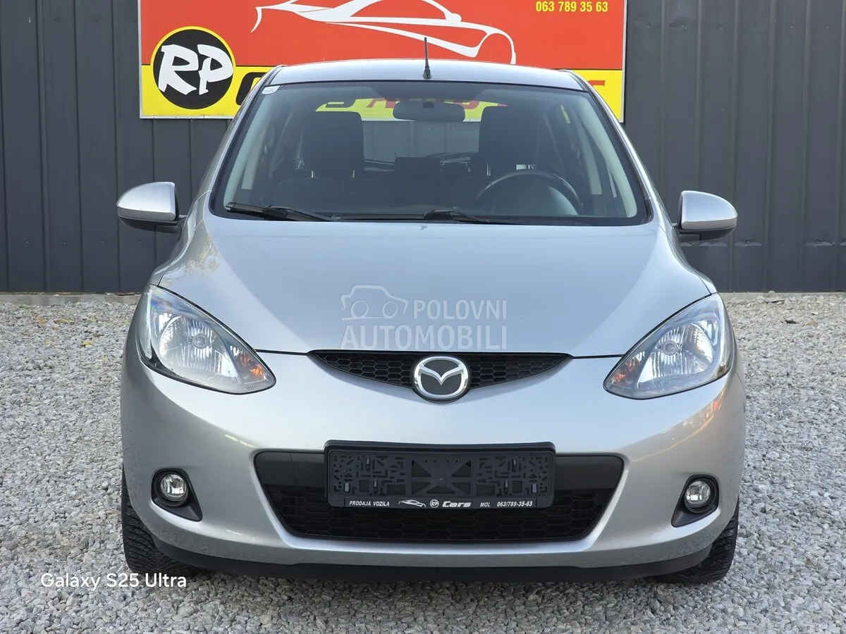 Mazda 2 2010 photo 5