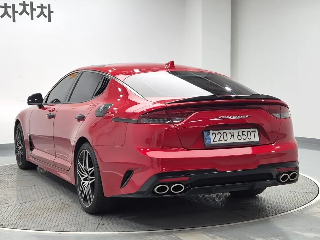 Kia Stinger 2021 photo 2