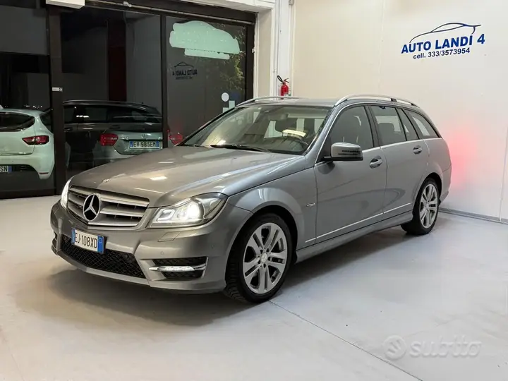 Mercedes-Benz C 220 2011 photo 4