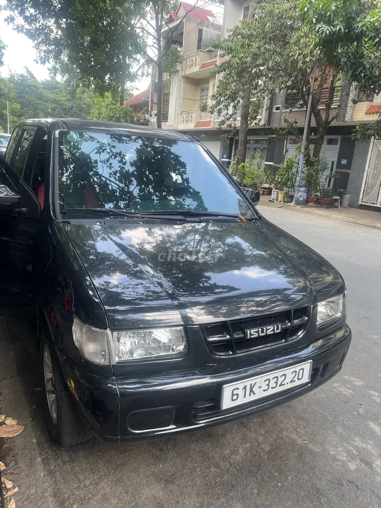 Isuzu Hilander 2004 photo 4