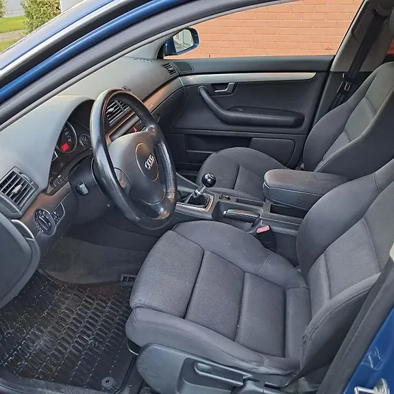 Audi A4 2002 photo 5