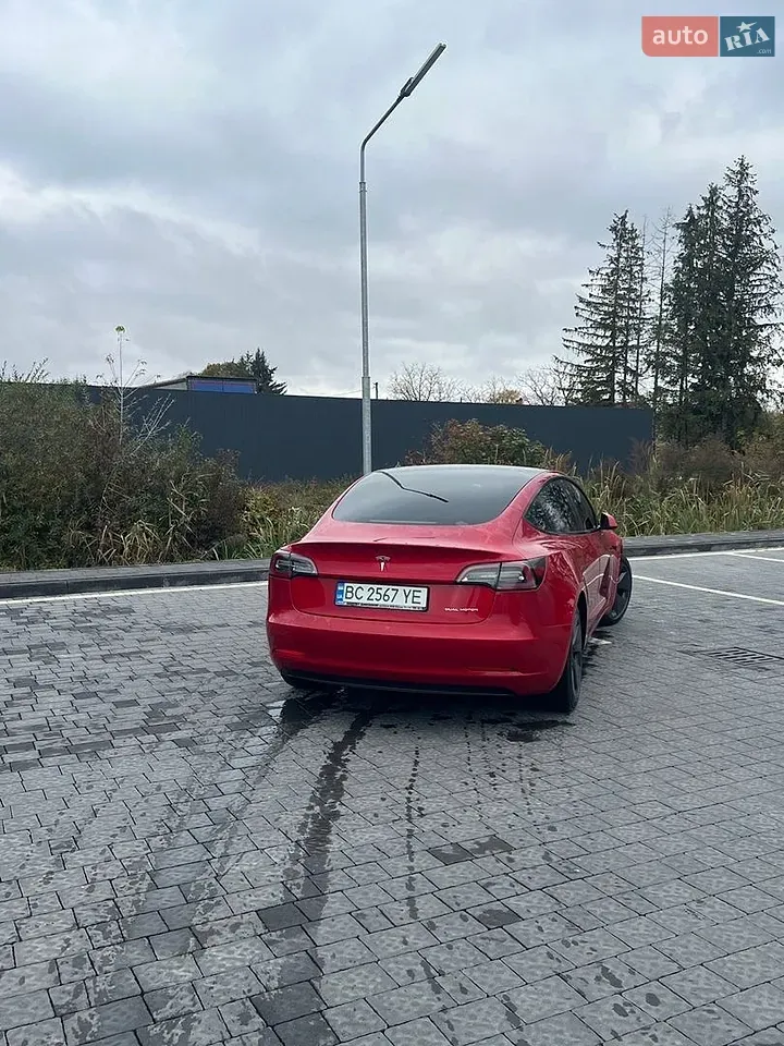 Tesla Model 3 2022 photo 4