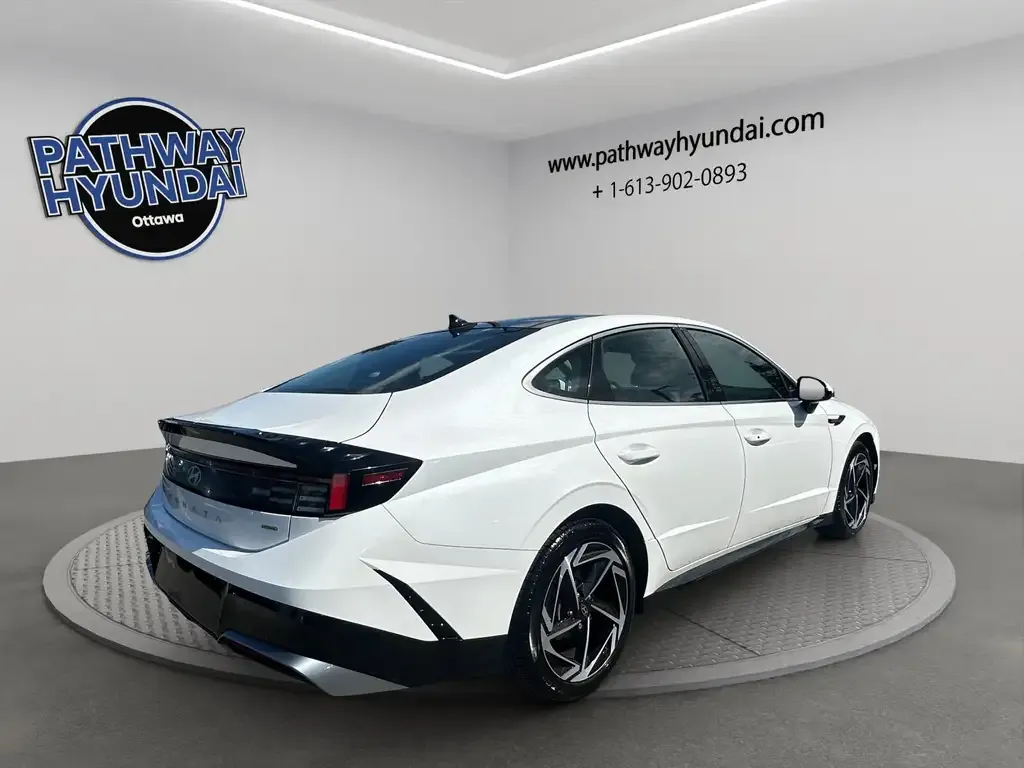 Hyundai Sonata 2025 photo 4