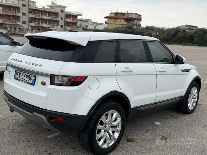 Land Rover Evoque 2014 photo 3