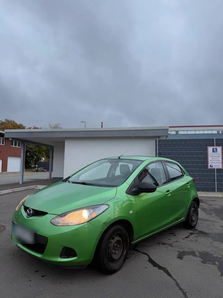 Mazda 2