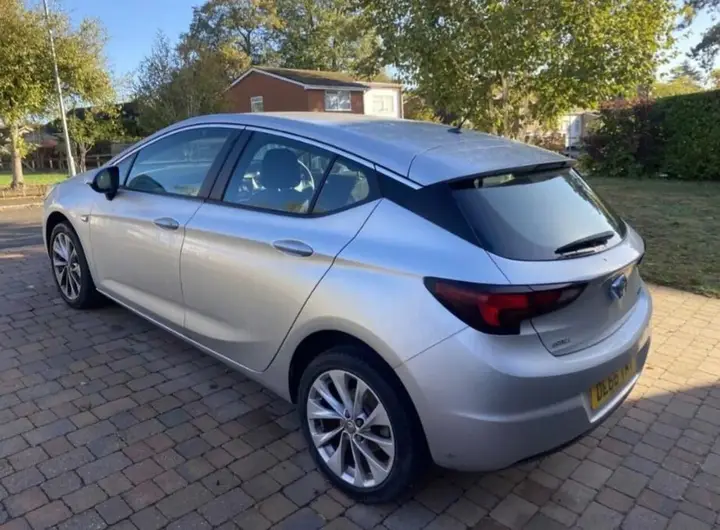 Vauxhall Astra 2016 photo 3