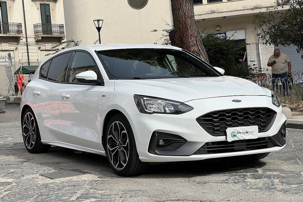 Ford Focus 2019 photo 3