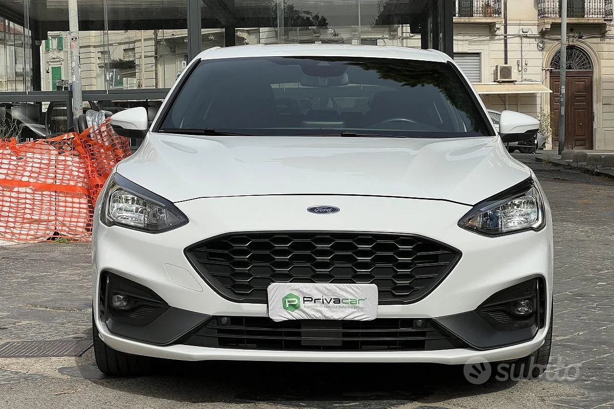 Ford Focus 2019 photo 2