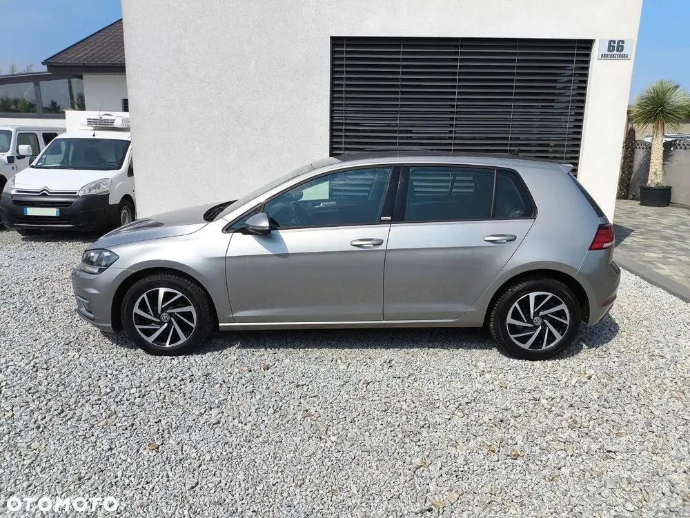 Volkswagen Golf 2019 photo 2