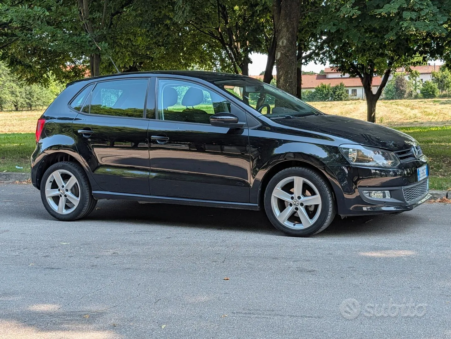 Volkswagen Polo 2012 photo 3