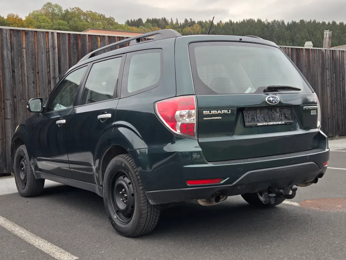 Subaru Forester 2012 photo 3