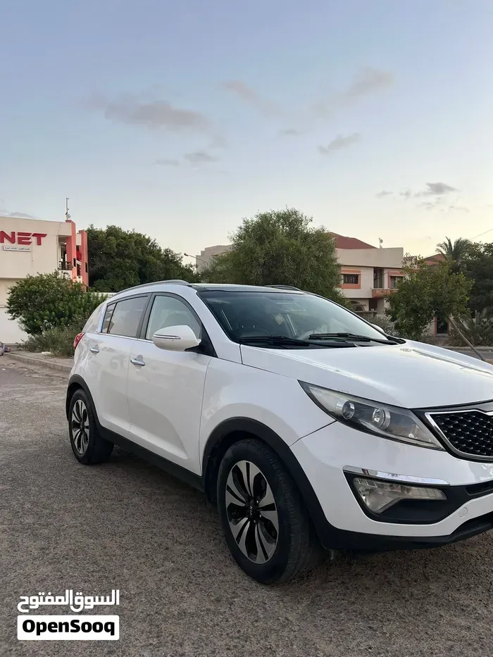 Kia Sportage 2012 photo 2