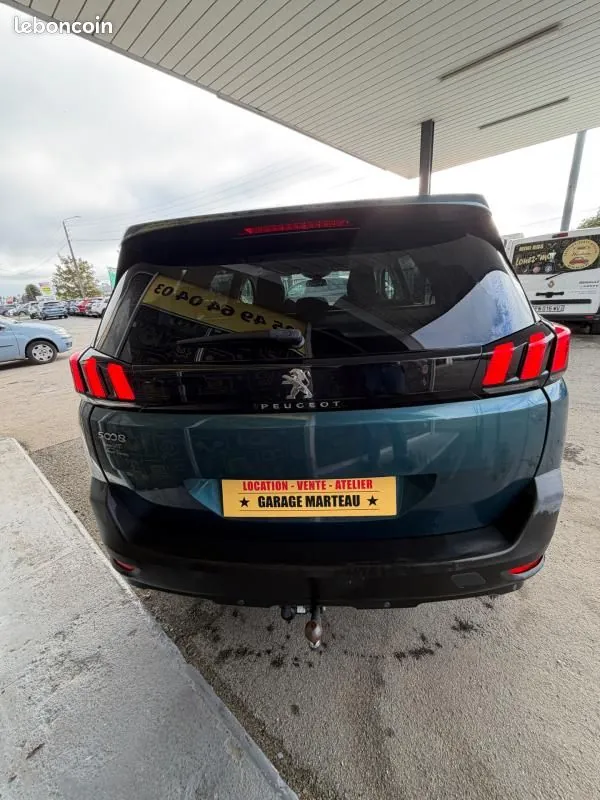 Peugeot 5008 2017 photo 4