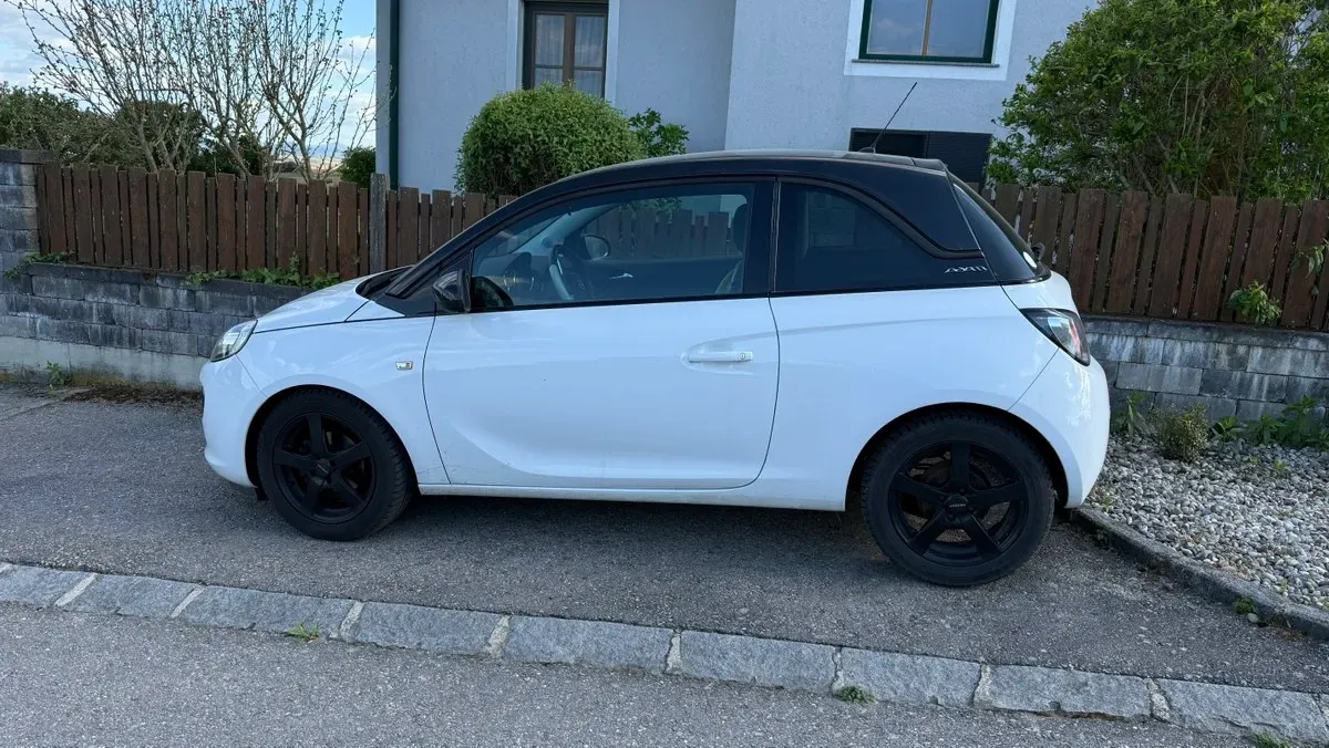 Opel Adam